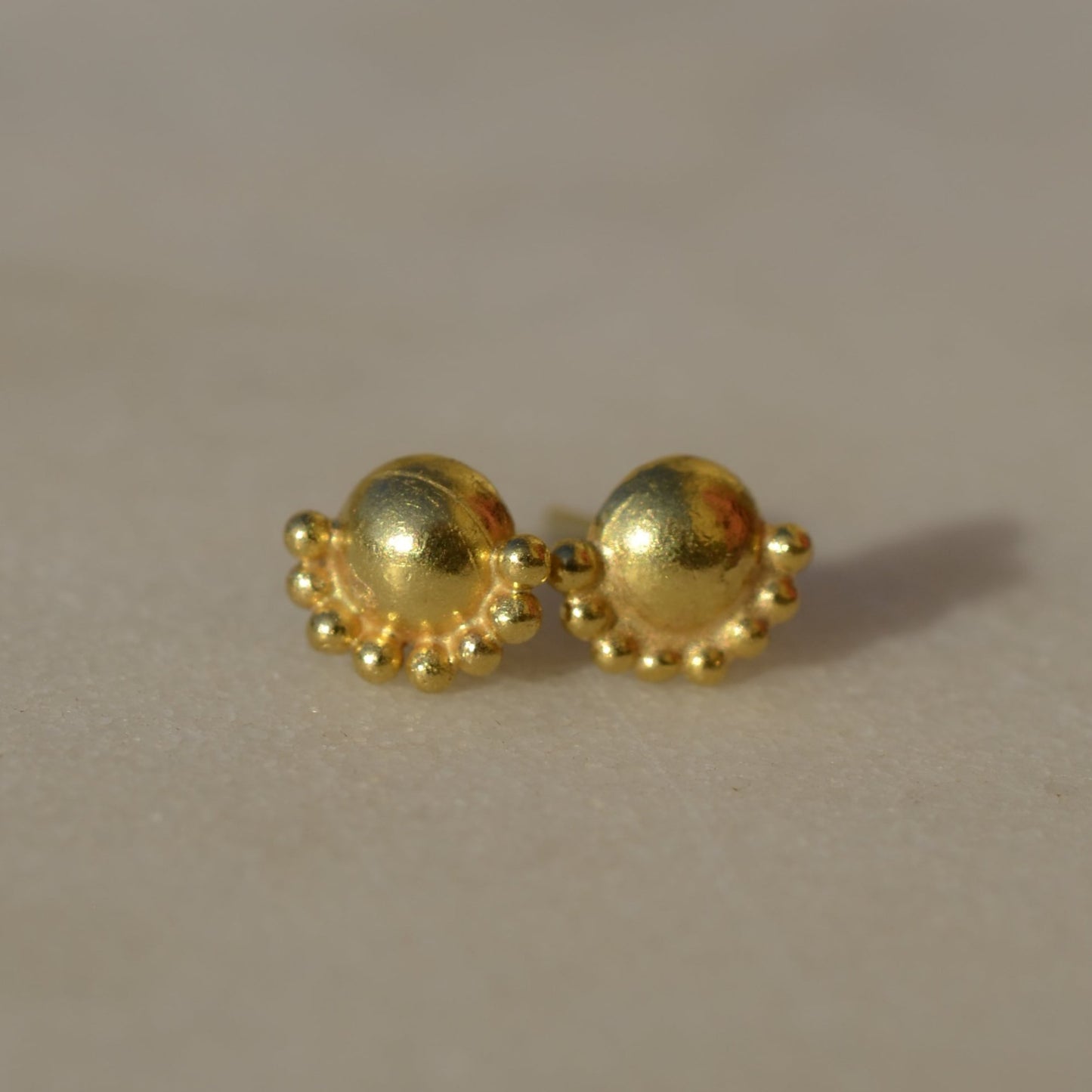 Granulated Studs
