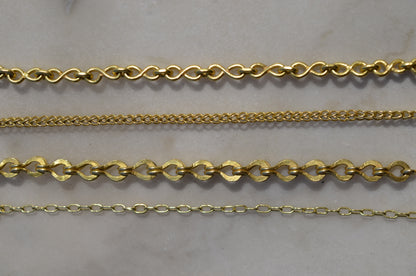 Four types of handmade chains: the infinity loop, the loop-in-loop classic, the loop-in-loop Roman and  the paperlink chain.